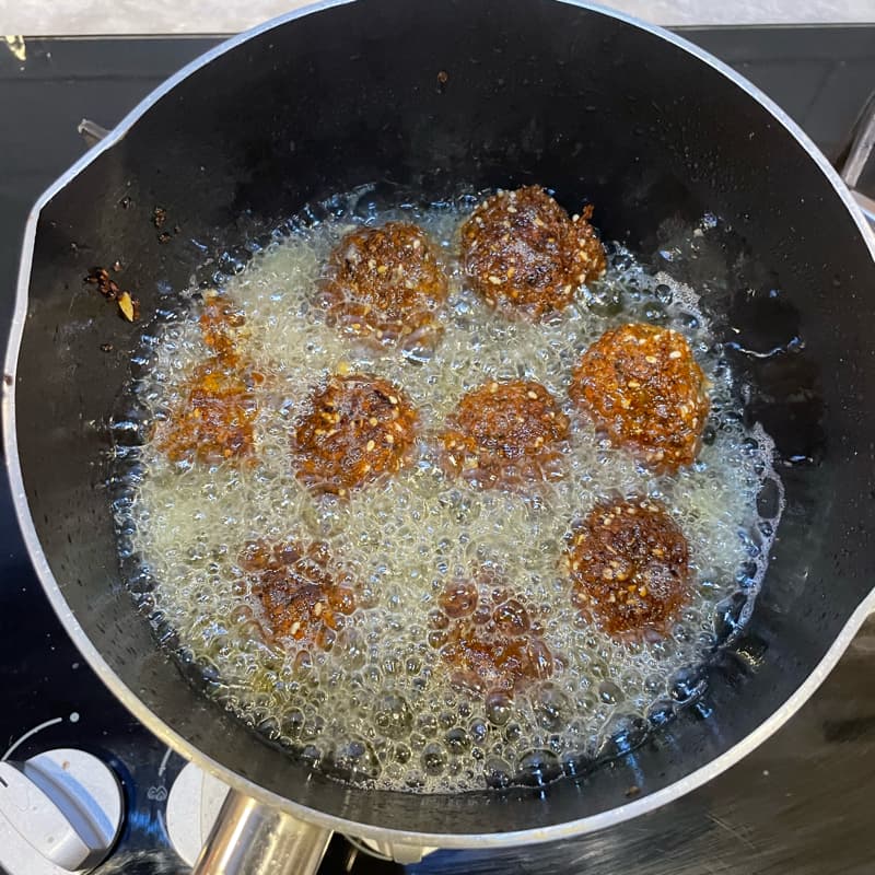 Falafel & Garlic Toum